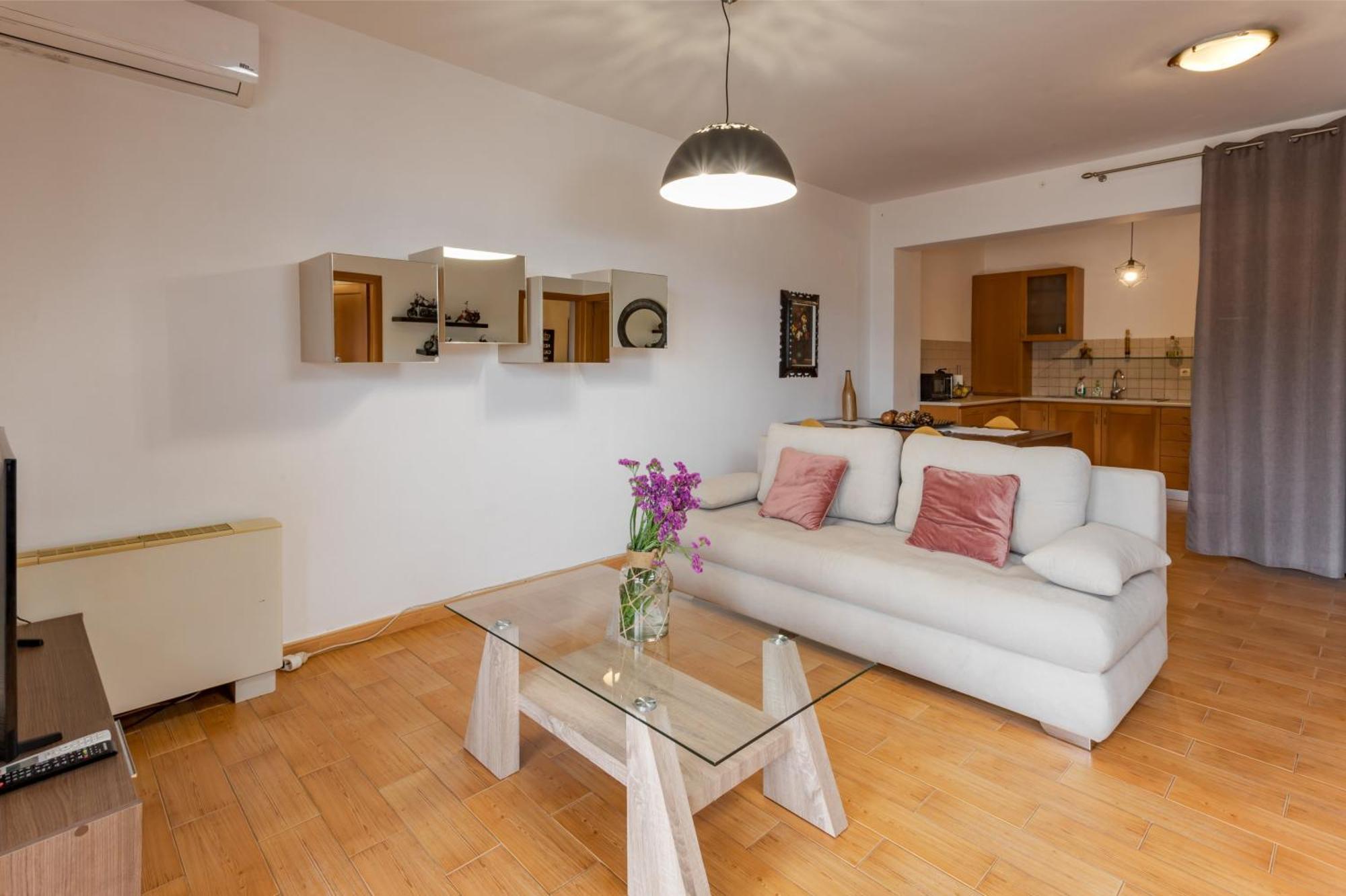 Zen Serenity Retreat With Great Outdoors, Pool & Parking Aptera Bagian luar foto